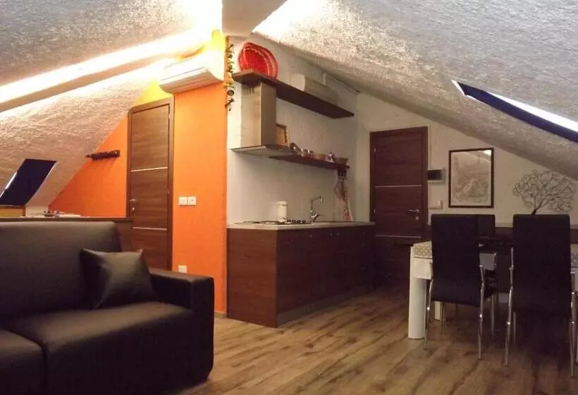 هتل Tenuta I Lecci