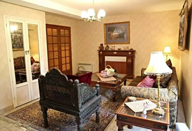 ホテル The Storyteller Apartment Chateau Le Mur