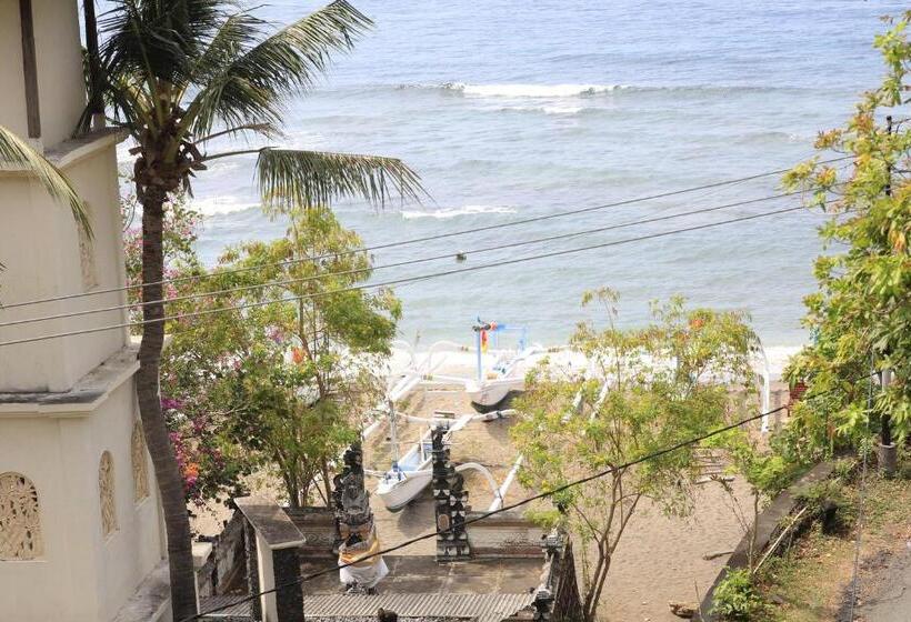 Pensionat Amed Paradise Warung & House Bali