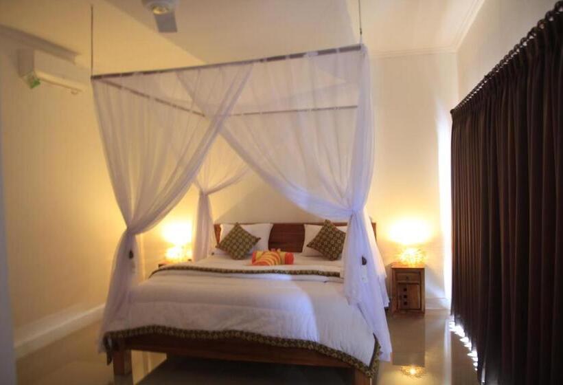 Pensionat Amed Paradise Warung & House Bali