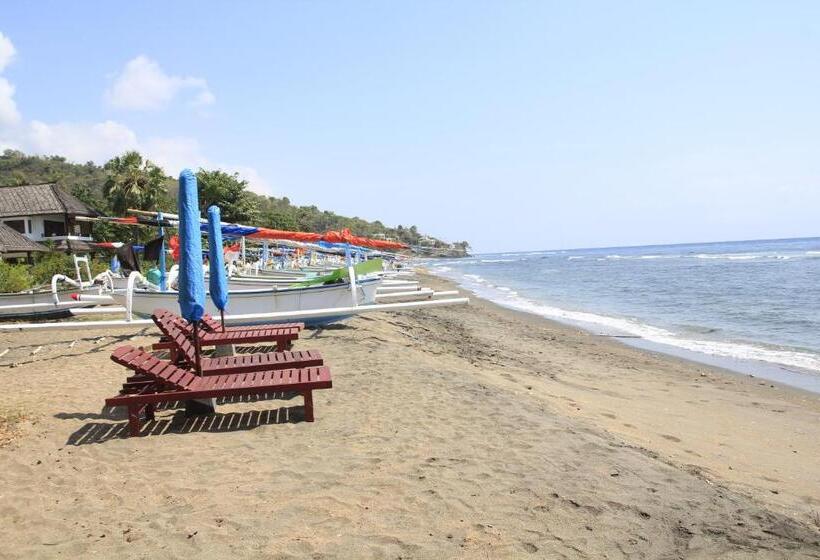 Pensionat Amed Paradise Warung & House Bali