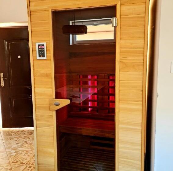 بنسيون Borostyán Vendégház