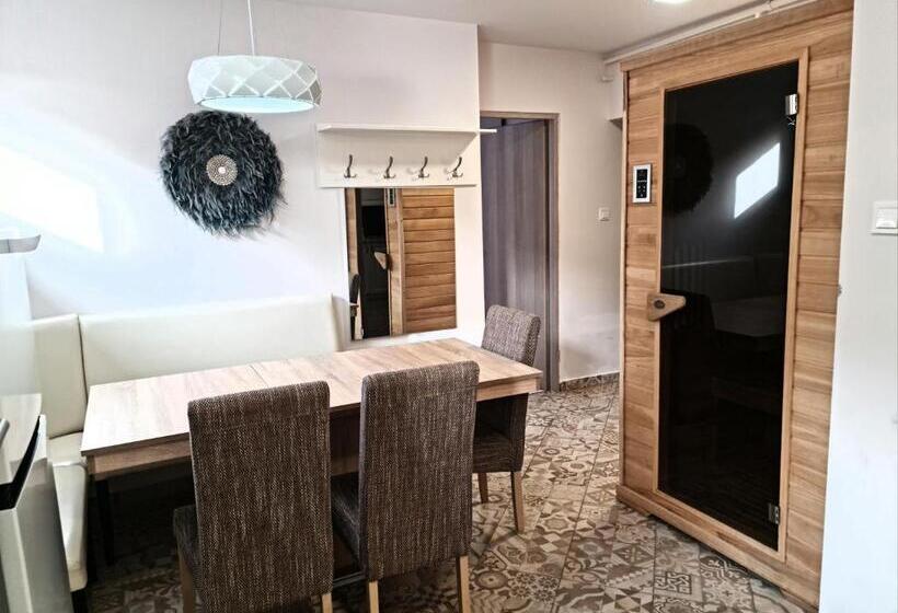 بنسيون Borostyán Vendégház