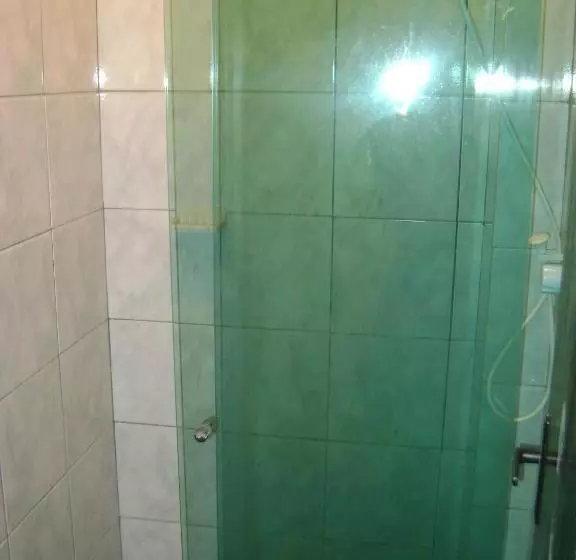 پانسیون Estalagem Tatuí