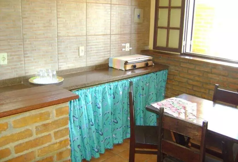 پانسیون Estalagem Tatuí