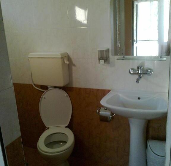 פנסיון Family Hotel May