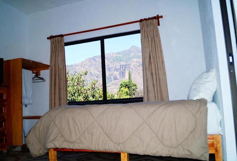 Pansiyon Hospedaje La Hoja