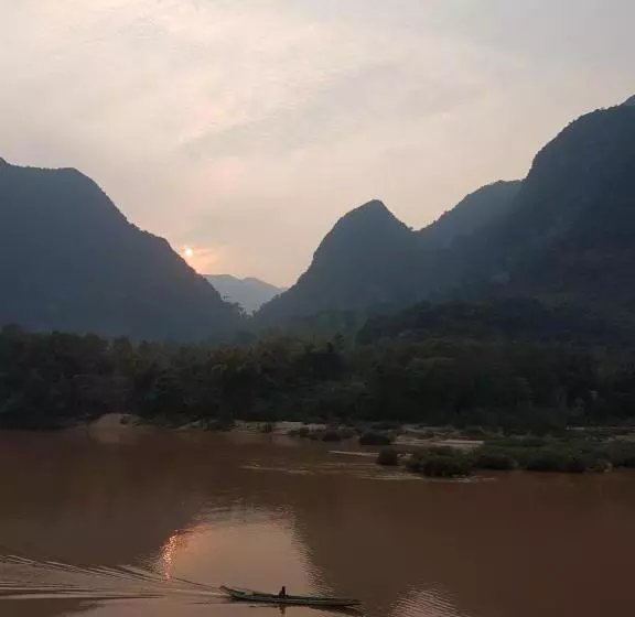 ペンション Lattanavongsa Guesthouse And Bungalows