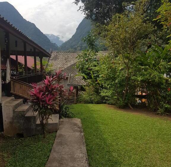 פנסיון Lattanavongsa Guesthouse And Bungalows