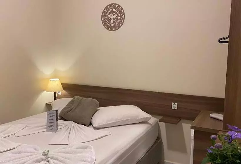 ペンション Pousada Santa Inês