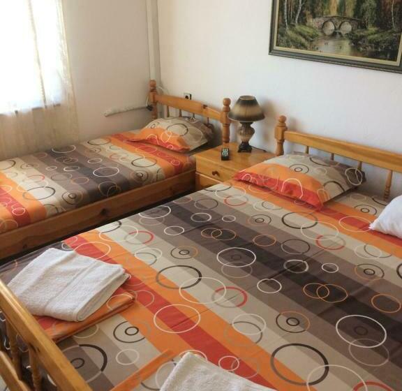 פנסיון Vila Roza