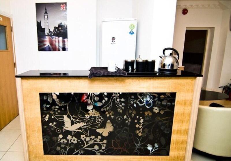 민박 Skylark Guest House