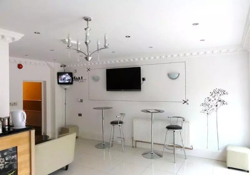 Bed and Breakfast Skylark Guest House