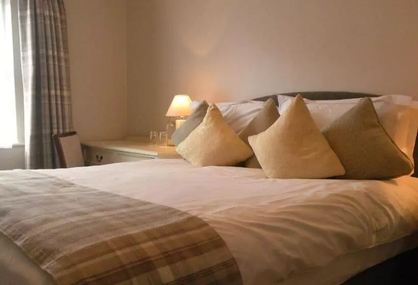 Conyngham Arms Hotel