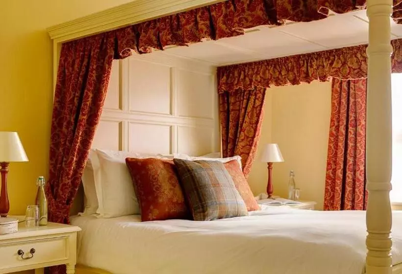 Conyngham Arms Hotel