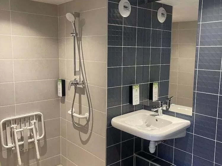 ホテル Kyriad Direct Montpellier Saint Jean De Védas La Peyrière