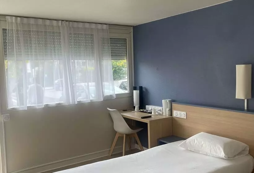 ホテル Kyriad Direct Montpellier Saint Jean De Védas La Peyrière