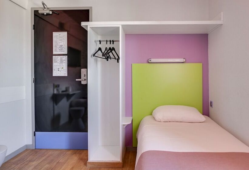 Отель Hôtel Valence Sud