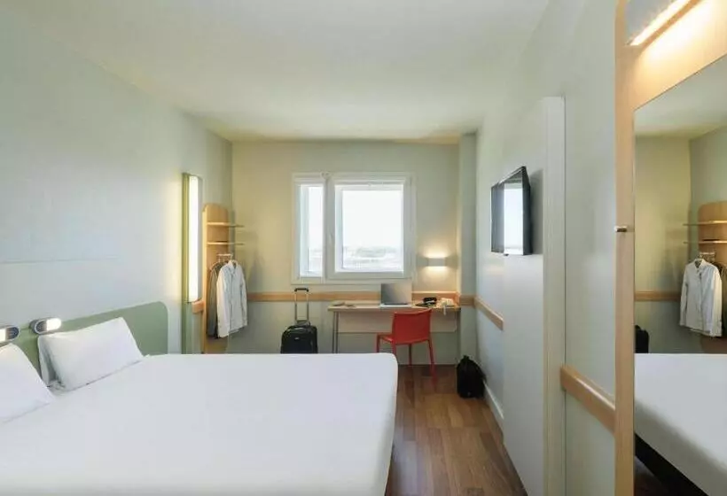 ホテル Ibis Budget Málaga Aeropuerto Avenida De Velazquez