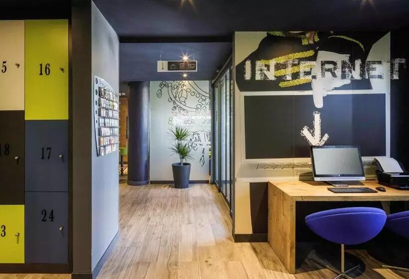 ホテル Ibis Budget Málaga Aeropuerto Avenida De Velazquez