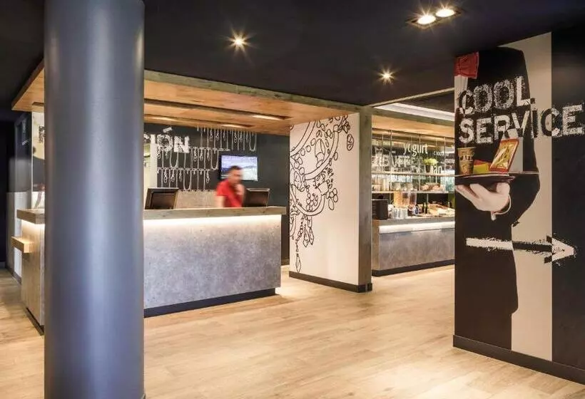 ホテル Ibis Budget Málaga Aeropuerto Avenida De Velazquez