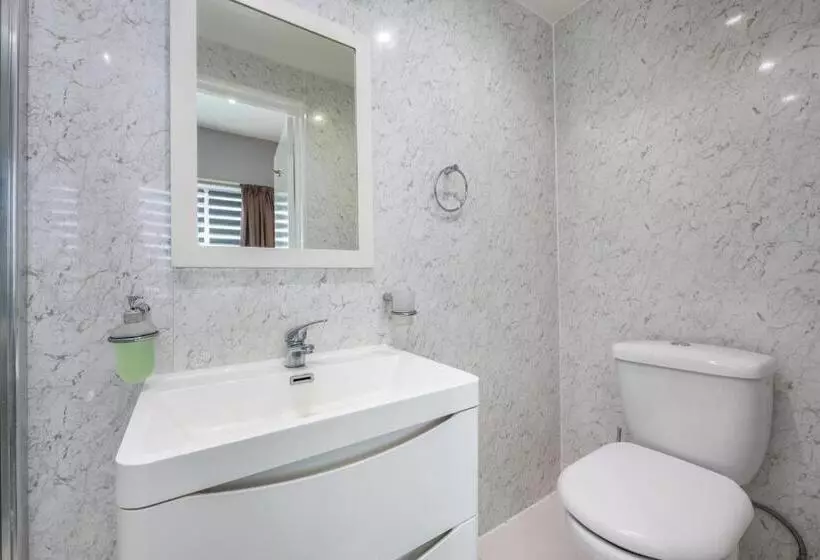 King Solomon Hotel  Golders Green