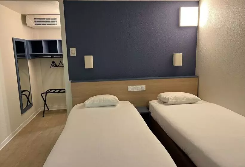 ホテル Kyriad Direct Montpellier Saint Jean De Védas La Peyrière