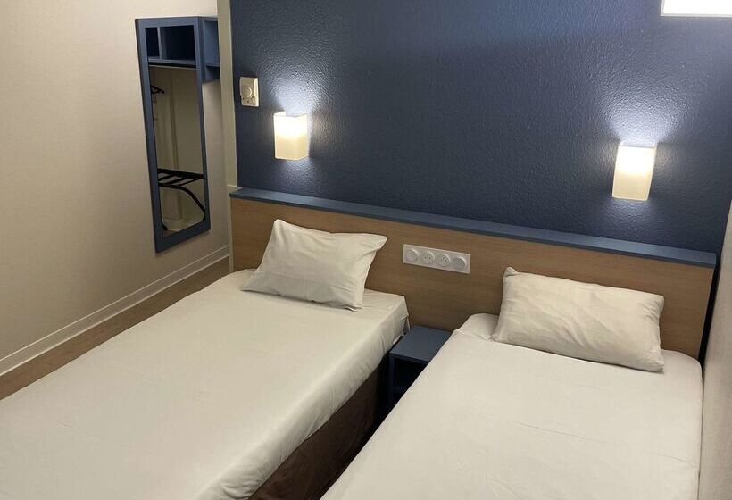 בית מלון כפרי Kyriad Direct Montpellier Saint Jean De Védas   La Peyrière