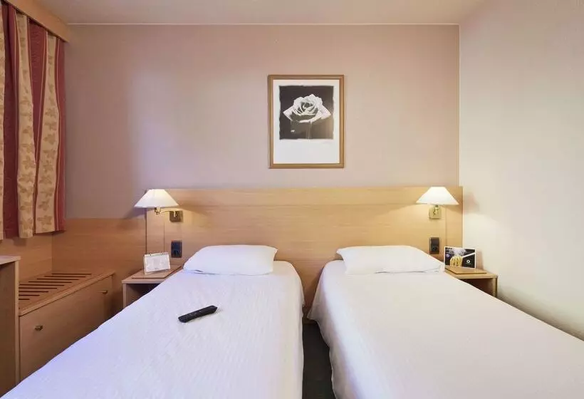 هتل Kyriad Montbeliard  Sochaux