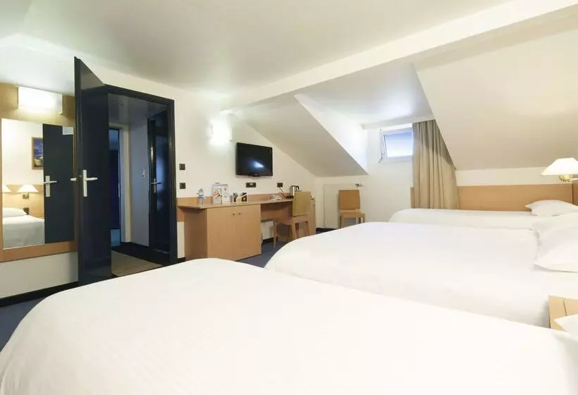 هتل Kyriad Montbeliard  Sochaux