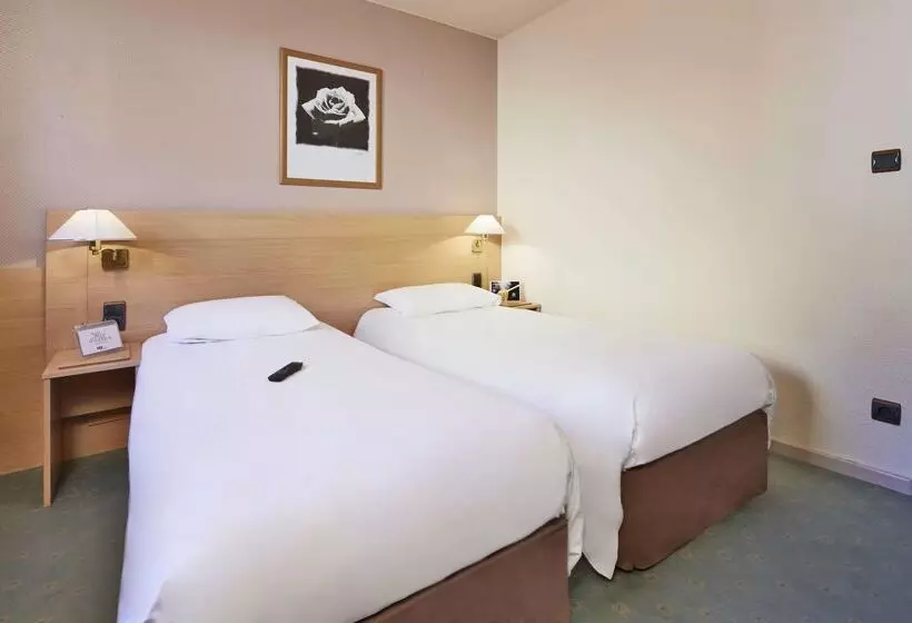 هتل Kyriad Montbeliard  Sochaux