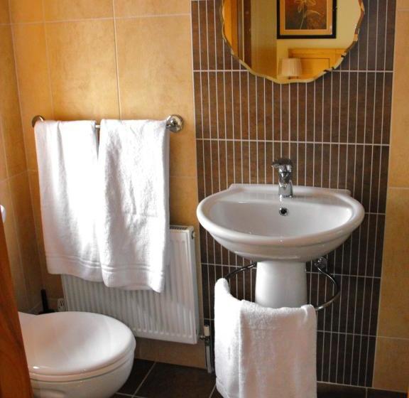 Hotel Ma Dwyer's Guest Accommodation