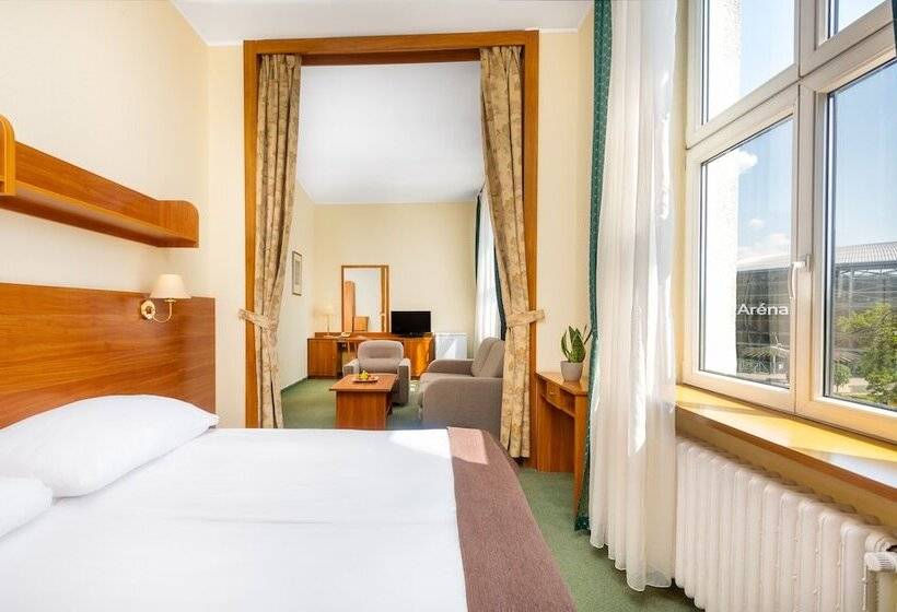 בית מלון כפרי Millennium