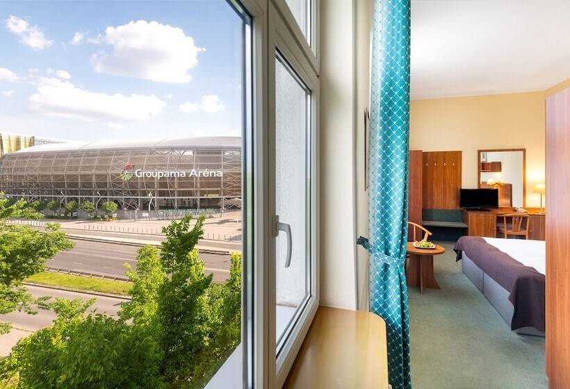 בית מלון כפרי Millennium