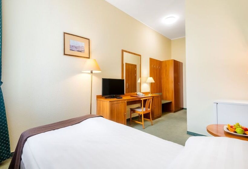 בית מלון כפרי Millennium