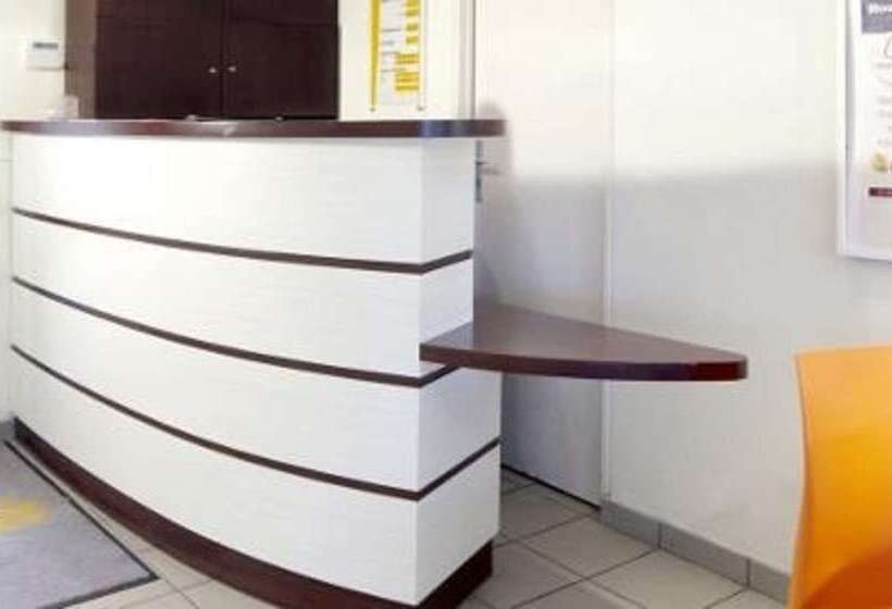 فندق Premiere Classe Bourges