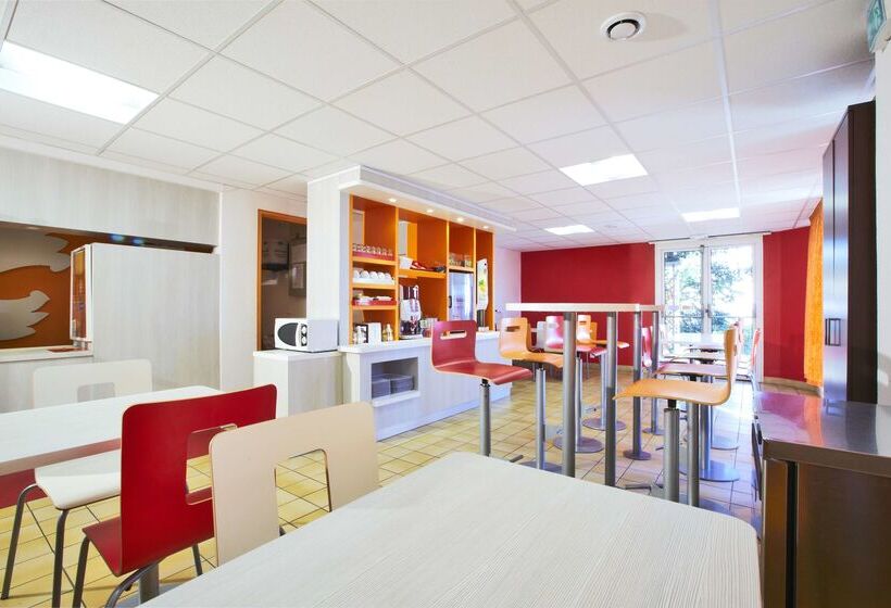 בית מלון כפרי Premiere Classe Geneve   Saint Genis Pouilly