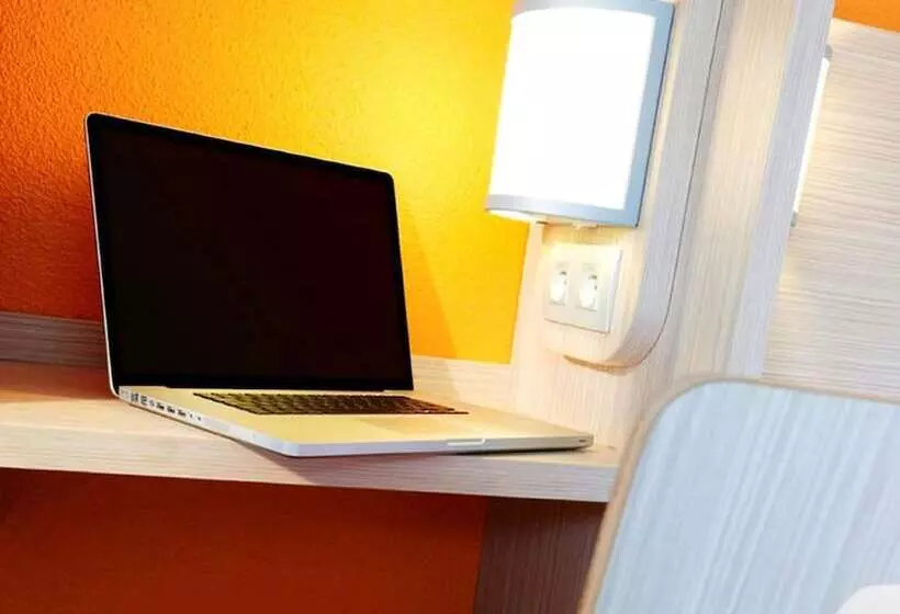 ホテル Premiere Classe Lyon Est Aeroport Saint Exupery