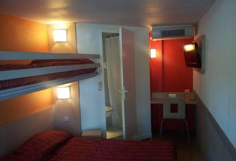 ホテル Premiere Classe Lyon Est Aeroport Saint Exupery