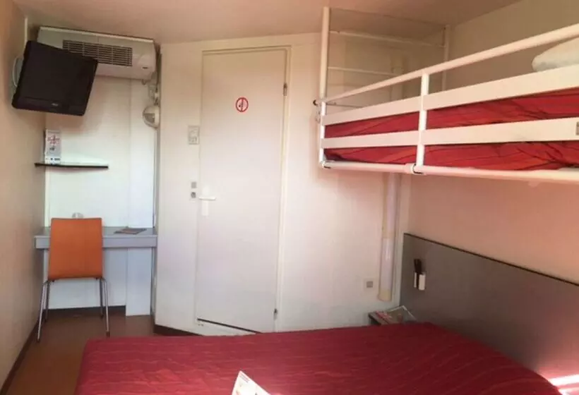 Отель Premiere Classe Niort Est La Creche