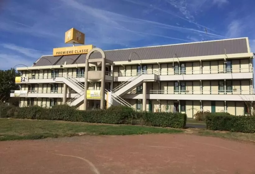 Отель Premiere Classe Niort Est La Creche