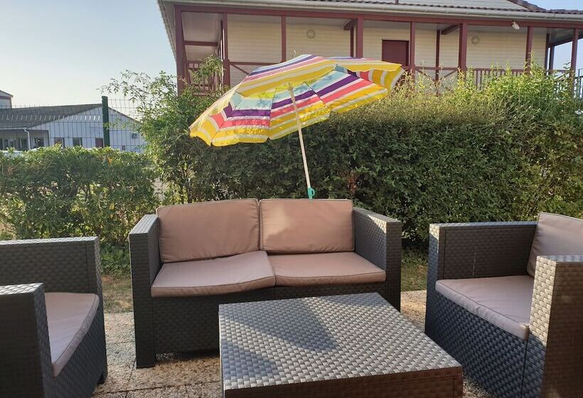 בית מלון כפרי Premiere Classe Niort Est La Creche