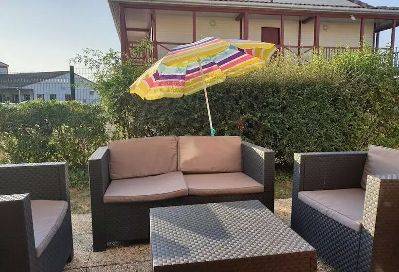 Отель Premiere Classe Niort Est La Creche