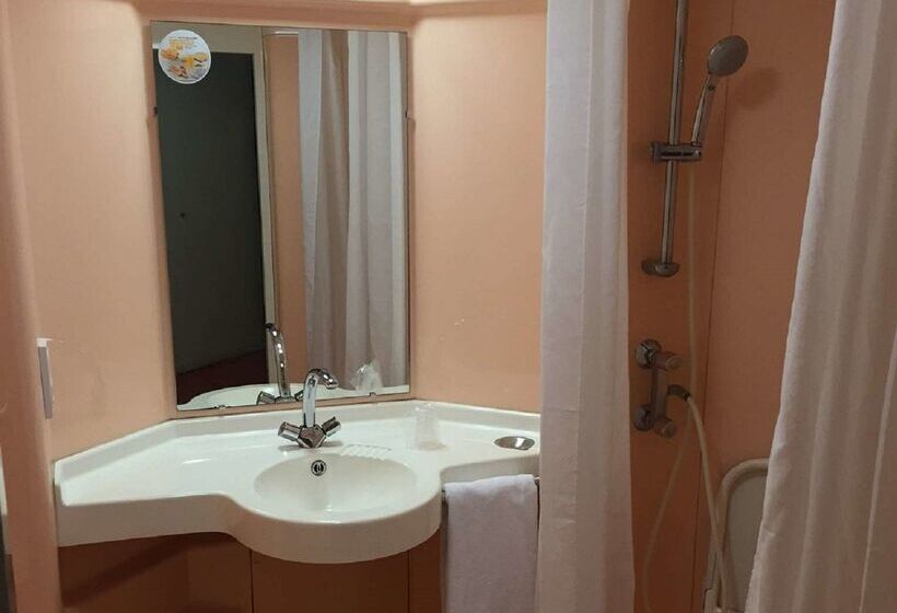 Hôtel Premiere  Classe Orleans Nord  Saran