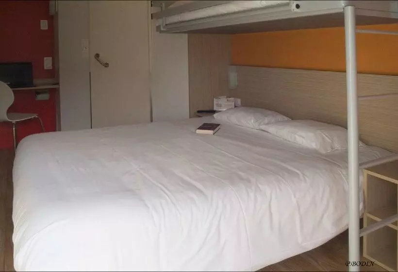 Отель Premiere Classe Vichy Bellerivesurallier