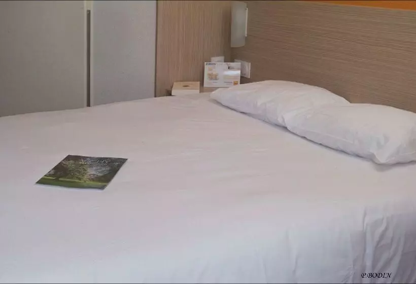 Отель Premiere Classe Vichy Bellerivesurallier