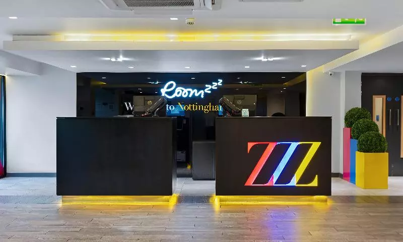 호텔 Roomzzz Nottingham City
