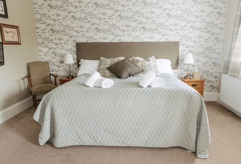 בית מלון כפרי The Horton Inn