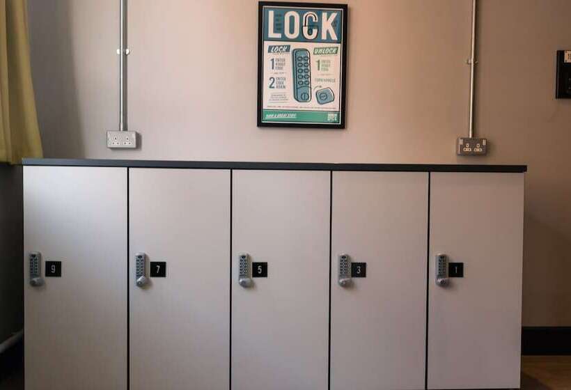 旅馆 Latroupe Jacobs Inn