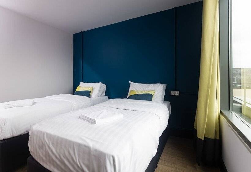 旅馆 Latroupe Jacobs Inn